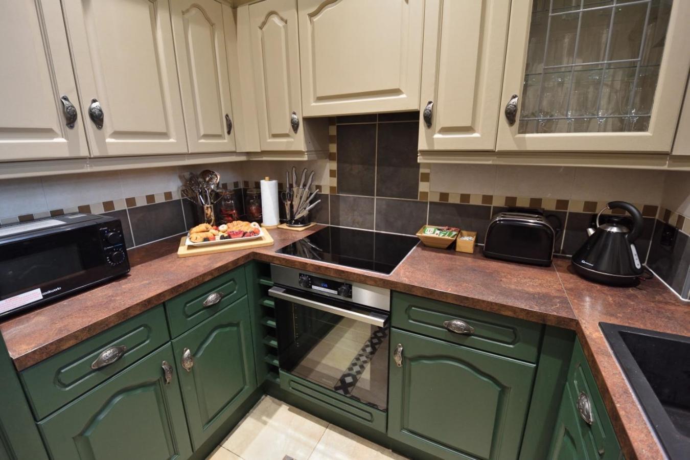 Samuels' A Duplex Apartment By Spires Accommodation In Lichfield City Centre Εξωτερικό φωτογραφία